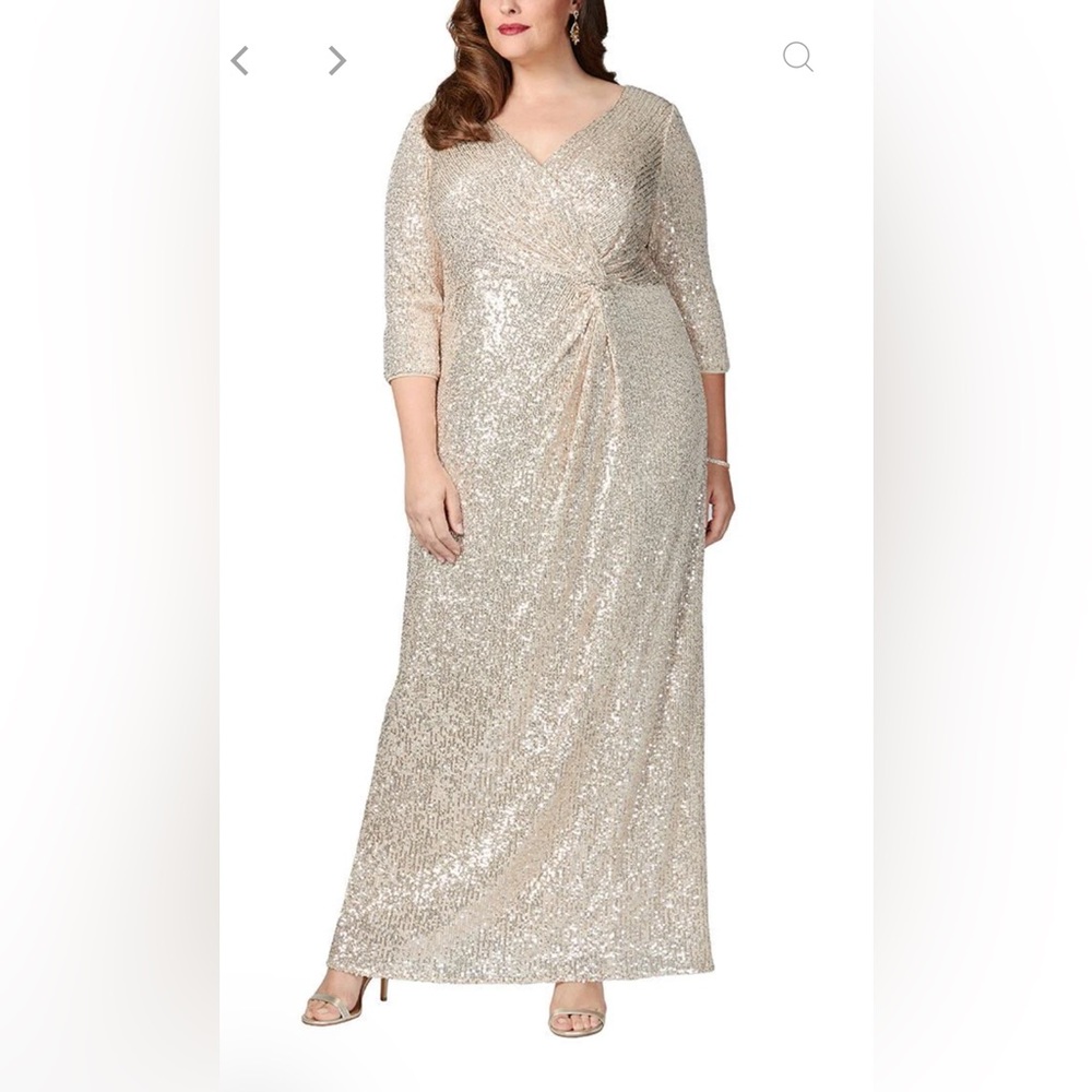 NWT Alex Evenings Floor Length Champagne Sequin Gown with Knot Waist Detail. 24W